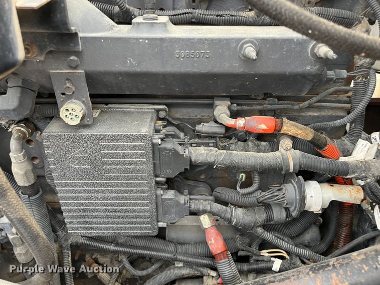 image for item DS1791 2002 Peterbilt 379  semi truck