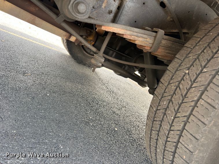 image for item DS2838 2008 Ford E450 Super Duty  box truck