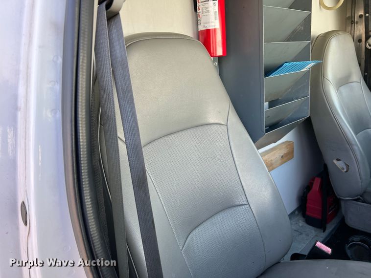 image for item DS2838 2008 Ford E450 Super Duty  box truck