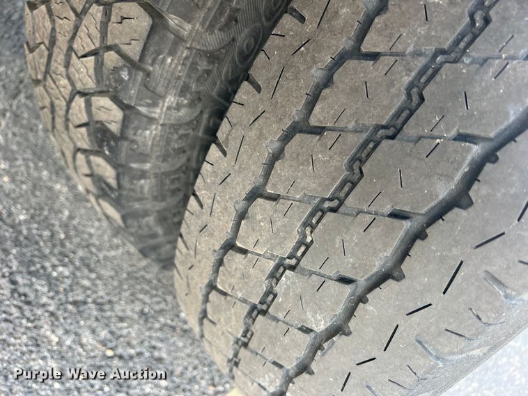 image for item DS2838 2008 Ford E450 Super Duty  box truck