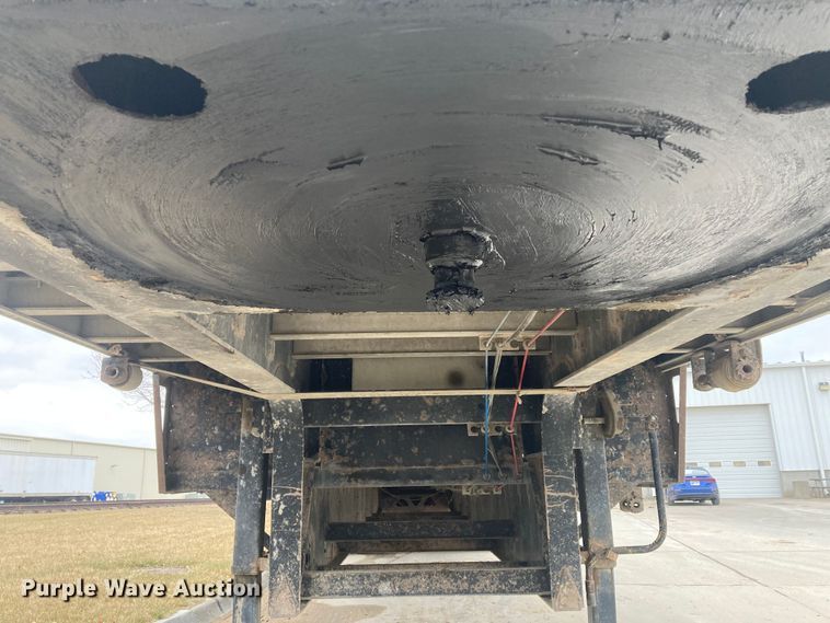 image for item HN9822 2007 Fontaine 1DFT-7-8048WSAWK  drop deck trailer