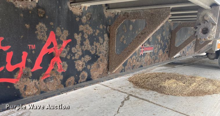 image for item HN9822 2007 Fontaine 1DFT-7-8048WSAWK  drop deck trailer