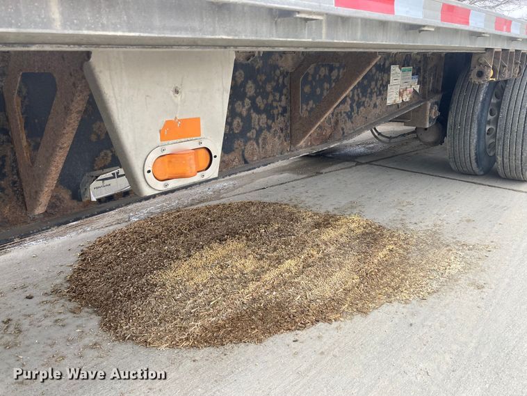 image for item HN9822 2007 Fontaine 1DFT-7-8048WSAWK  drop deck trailer