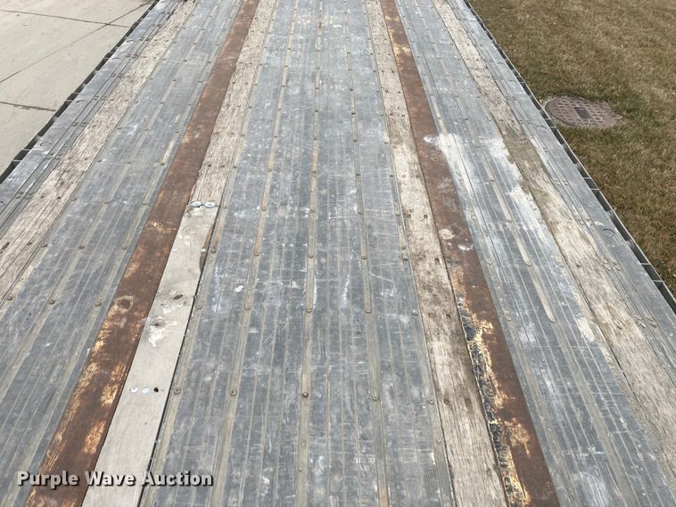 image for item HN9822 2007 Fontaine 1DFT-7-8048WSAWK  drop deck trailer