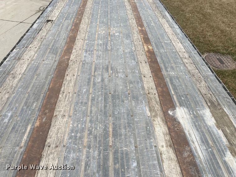 image for item HN9822 2007 Fontaine 1DFT-7-8048WSAWK  drop deck trailer