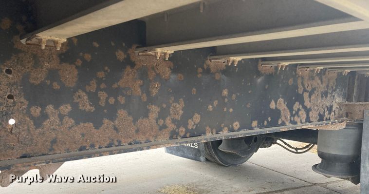 image for item HN9822 2007 Fontaine 1DFT-7-8048WSAWK  drop deck trailer