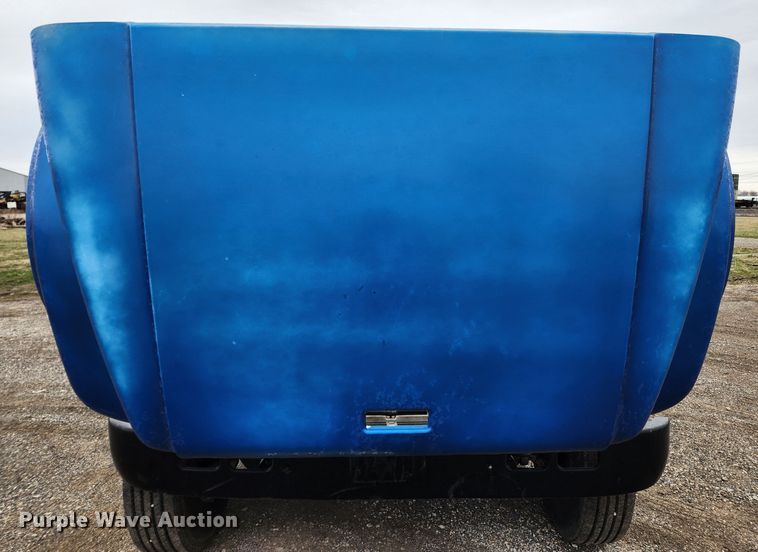 image for item JB9521 1995 International 4900  flatbed truck