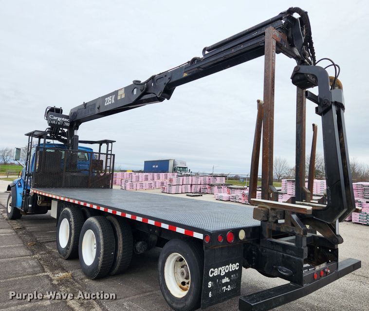 image for item JB9523 2002 Sterling L7500  crane truck