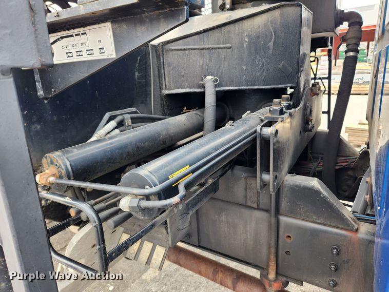 image for item JB9523 2002 Sterling L7500  crane truck