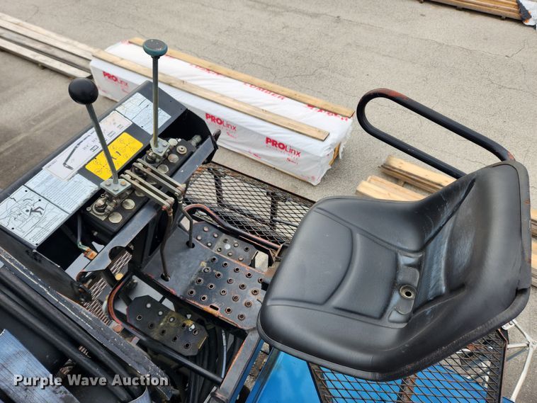 image for item JB9523 2002 Sterling L7500  crane truck