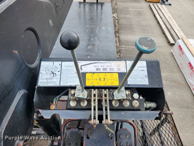 image for item JB9523 2002 Sterling L7500  crane truck