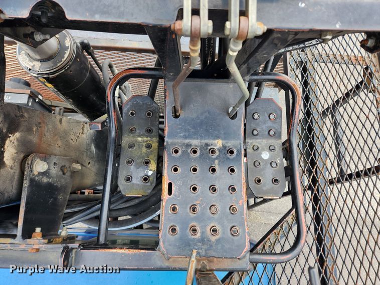 image for item JB9523 2002 Sterling L7500  crane truck