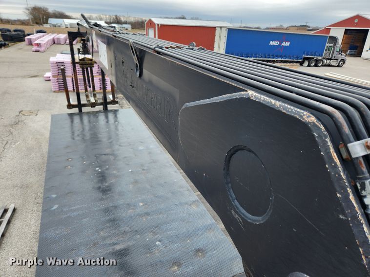 image for item JB9523 2002 Sterling L7500  crane truck