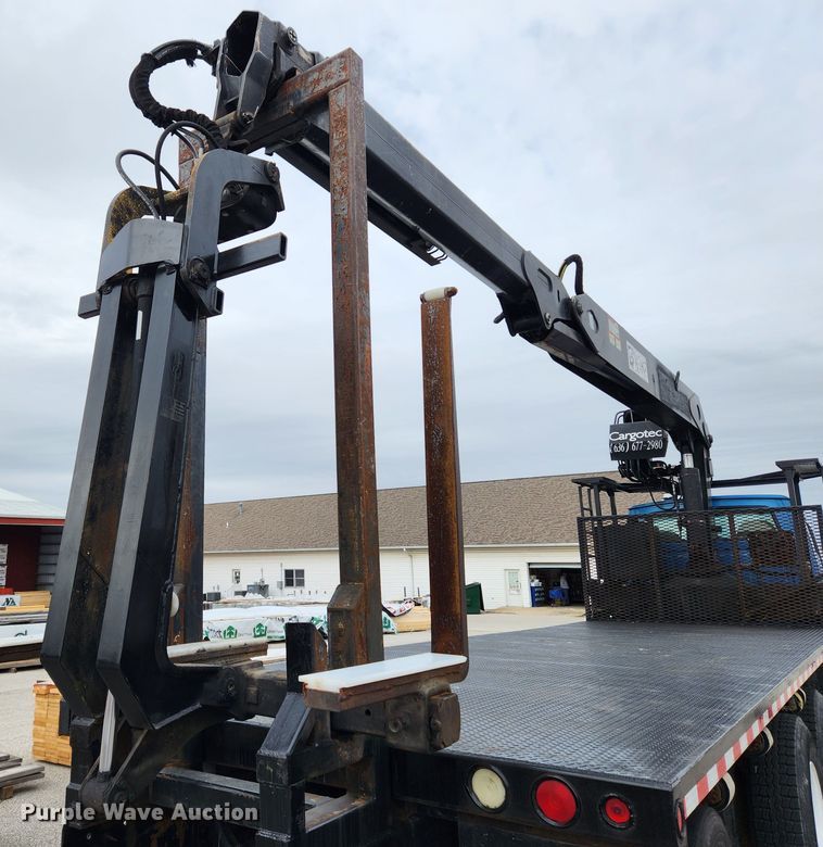 image for item JB9523 2002 Sterling L7500  crane truck