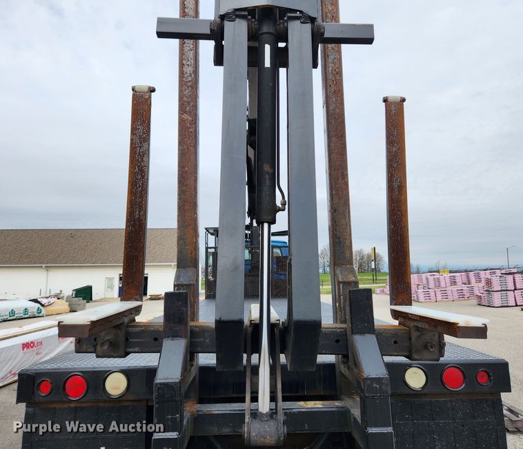 image for item JB9523 2002 Sterling L7500  crane truck