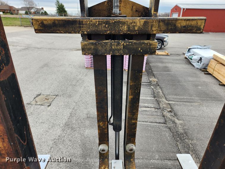 image for item JB9523 2002 Sterling L7500  crane truck