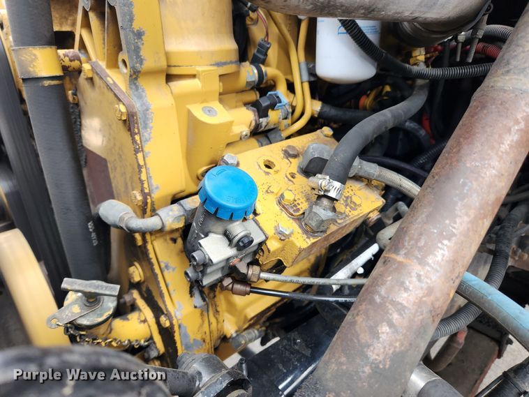 image for item JB9523 2002 Sterling L7500  crane truck