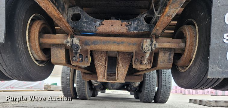 image for item JB9523 2002 Sterling L7500  crane truck