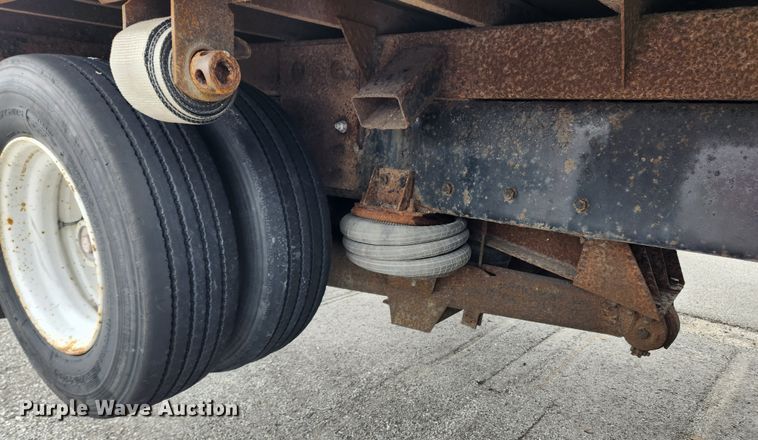 image for item JB9523 2002 Sterling L7500  crane truck