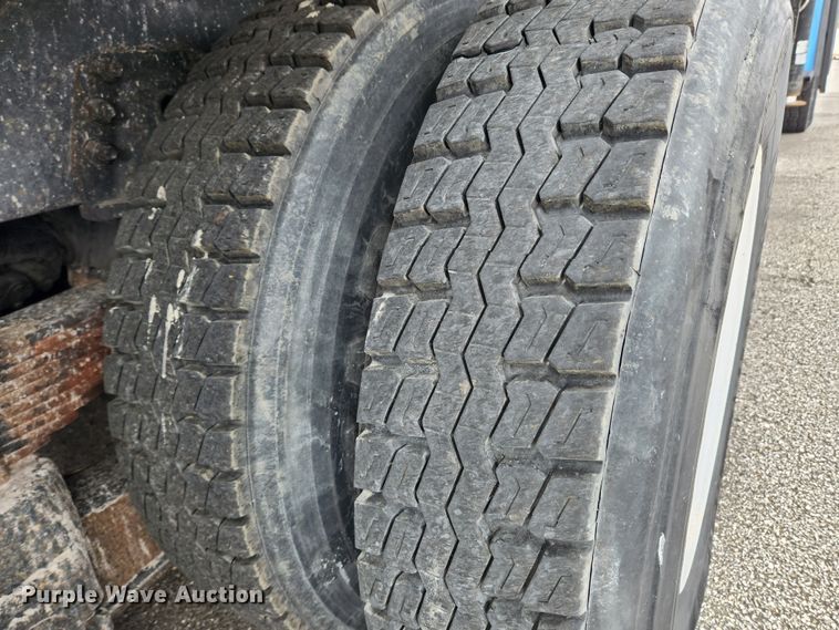 image for item JB9523 2002 Sterling L7500  crane truck