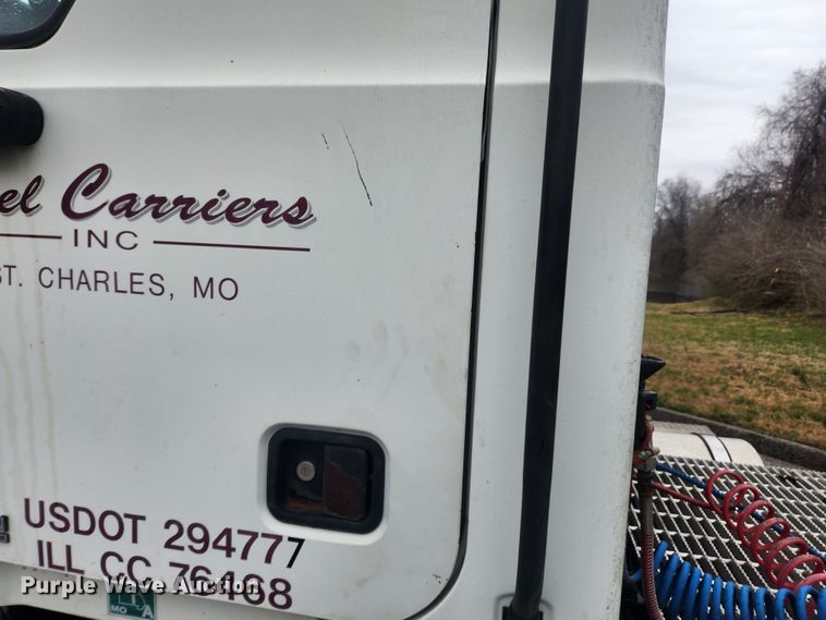 image for item JB9528 2006 Mack CXN Vision  semi truck