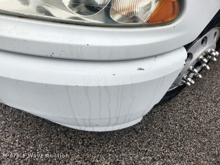 image for item JB9528 2006 Mack CXN Vision  semi truck