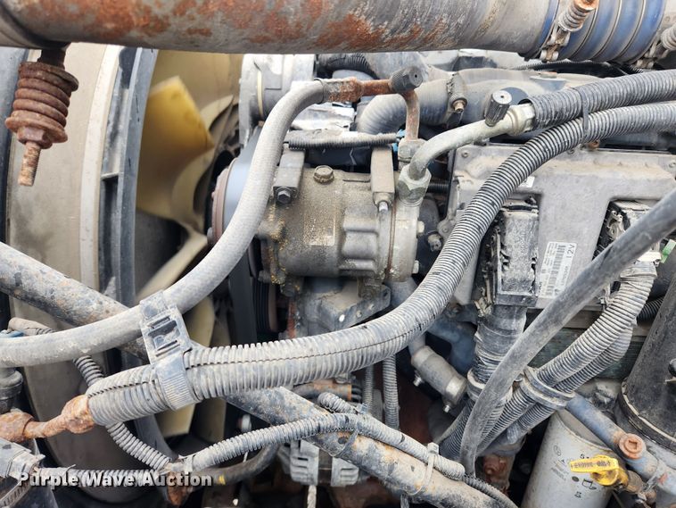 image for item JB9528 2006 Mack CXN Vision  semi truck