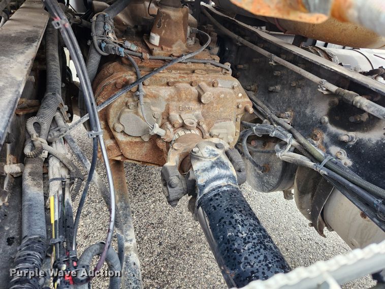 image for item JB9528 2006 Mack CXN Vision  semi truck