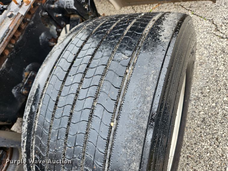 image for item JB9528 2006 Mack CXN Vision  semi truck