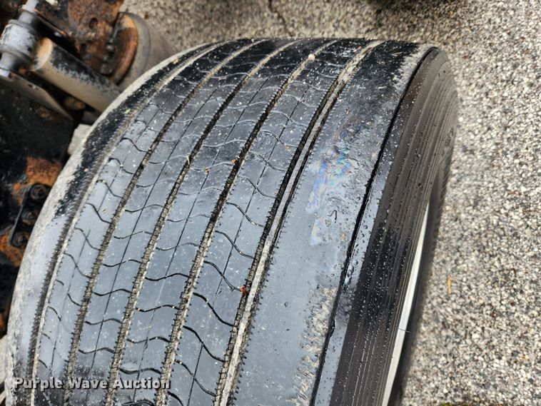 image for item JB9528 2006 Mack CXN Vision  semi truck