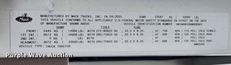 image for item JB9528 2006 Mack CXN Vision  semi truck