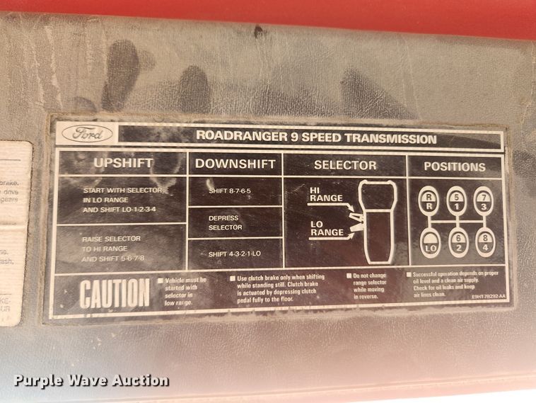 image for item JB9531 1992 Ford L9000  semi truck