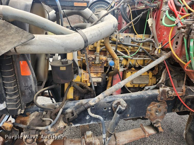 image for item JB9531 1992 Ford L9000  semi truck