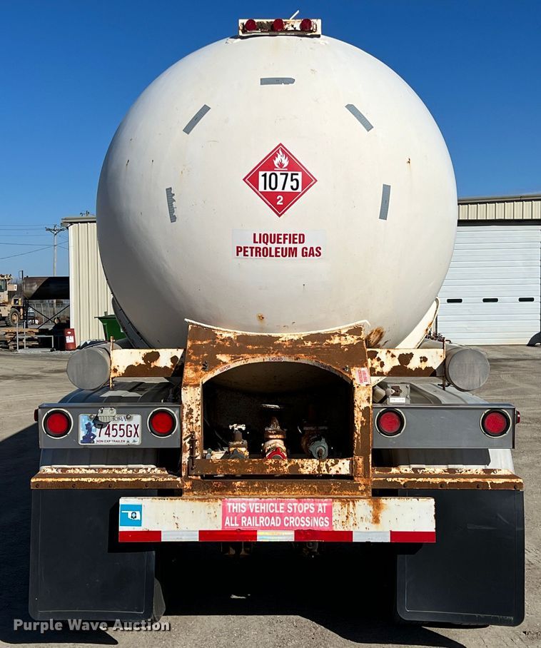 image for item KR9560 1969 Lubbock  tank trailer