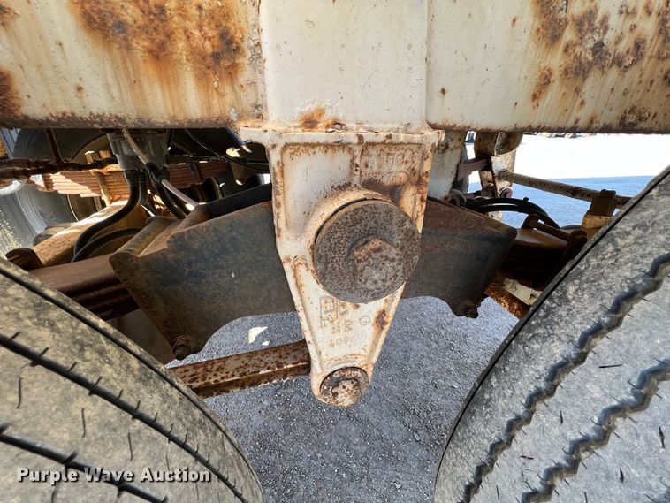 image for item KR9560 1969 Lubbock  tank trailer