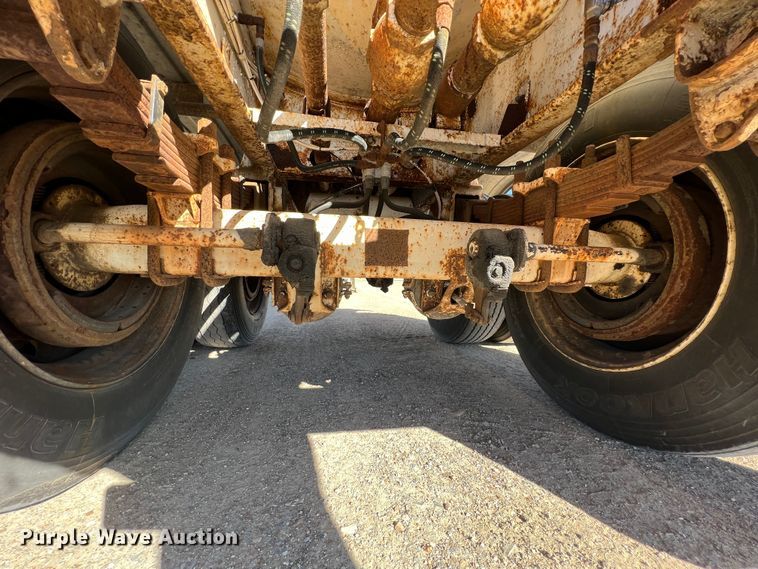 image for item KR9560 1969 Lubbock  tank trailer