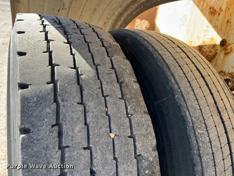 image for item KR9560 1969 Lubbock  tank trailer