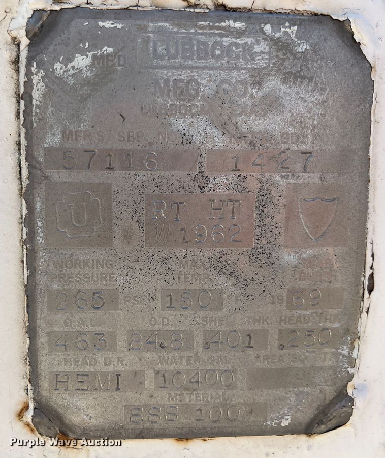 image for item KR9560 1969 Lubbock  tank trailer