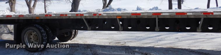 image for item KU9825 2000 Transcraft  flatbed trailer