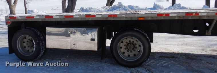 image for item KU9825 2000 Transcraft  flatbed trailer