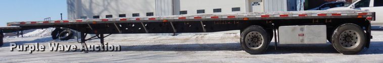 image for item KU9825 2000 Transcraft  flatbed trailer