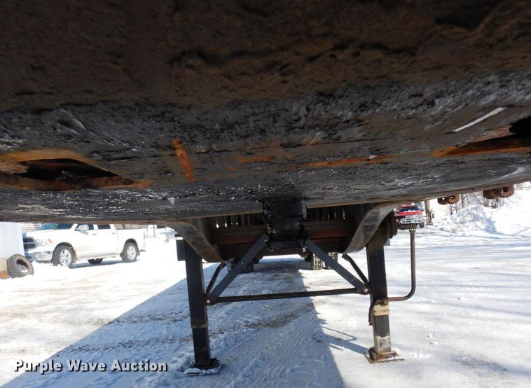 image for item KU9825 2000 Transcraft  flatbed trailer