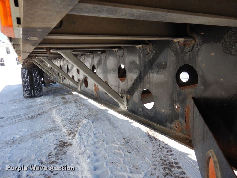 image for item KU9825 2000 Transcraft  flatbed trailer