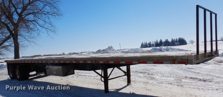image for item KU9827 1992 Wilson  flatbed trailer