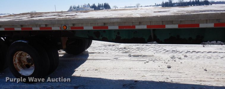 image for item KU9827 1992 Wilson  flatbed trailer