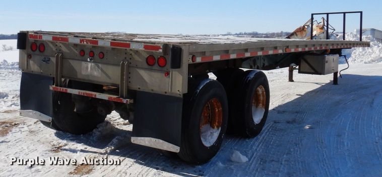 image for item KU9827 1992 Wilson  flatbed trailer
