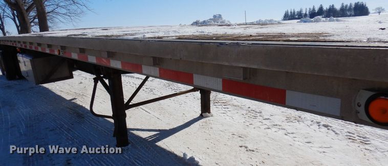 image for item KU9827 1992 Wilson  flatbed trailer