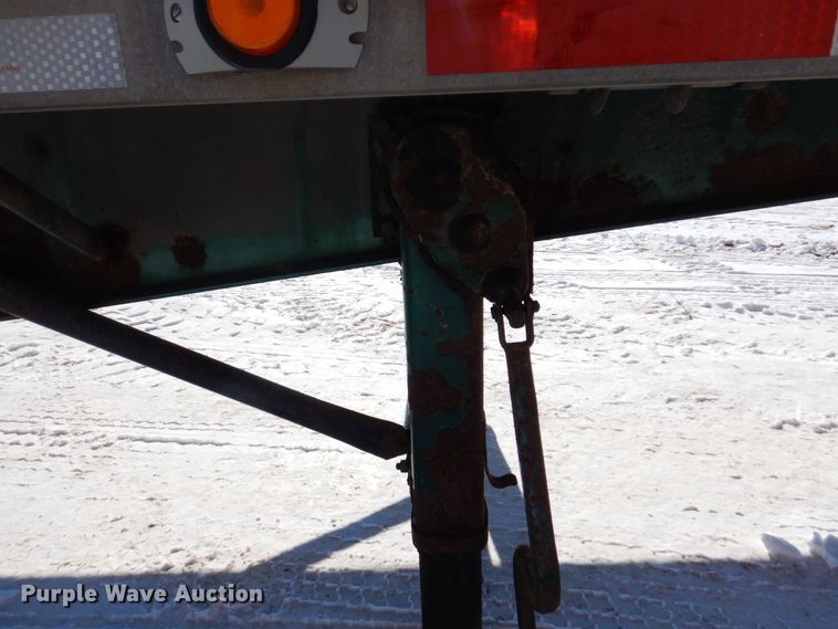 image for item KU9827 1992 Wilson  flatbed trailer