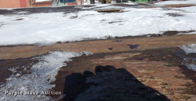 image for item KU9827 1992 Wilson  flatbed trailer