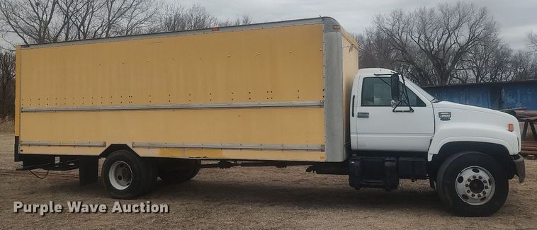 image for item LG9606 1999 GMC C6500  box truck
